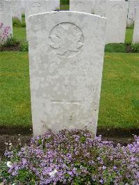 Etaples Military Cemetery - Miller, J R